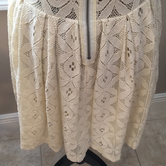 Dress - Picture 5 of 6